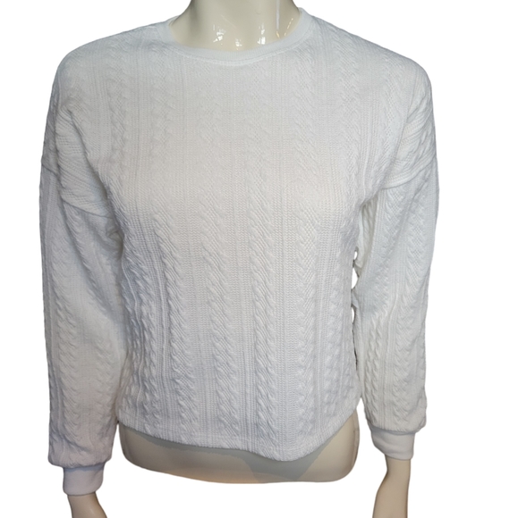 size small white sweater by Urban romantics - Picture 2 of 4